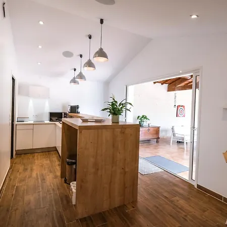 Tonnelle Gaillacoise - Piscine - Climatisation